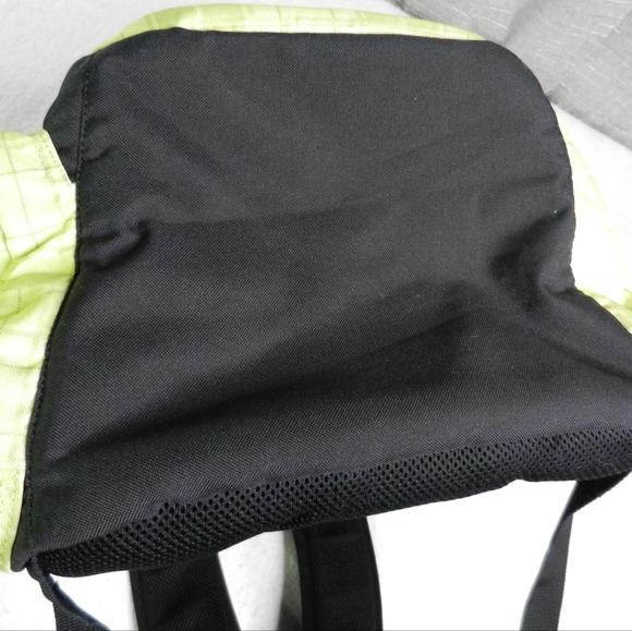 Spyder Groove Backpack Bag Green Plaid Hardcase Speaker Skiing - Picture 4 of 9